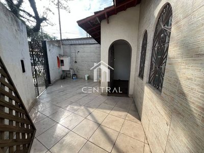 Casa, 3 quartos, 190 m² - Foto 2