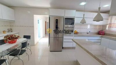 Casa, 3 quartos, 360 m² - Foto 1
