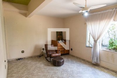Casa, 3 quartos, 260 m² - Foto 4