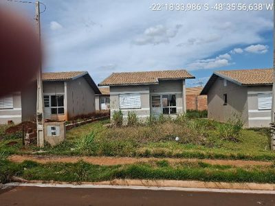 Casa, 2 quartos, 180 m² - Foto 1