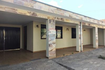 Casa, 3 quartos, 178 m² - Foto 1