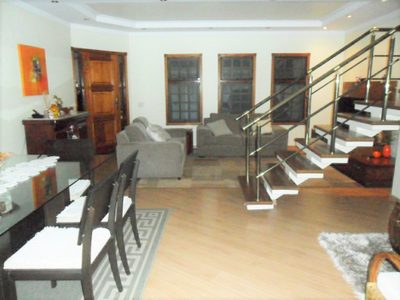 Sobrado, 3 quartos, 213 m² - Foto 1