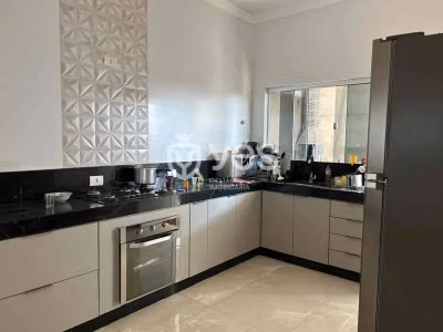 Casa, 3 quartos, 315 m² - Foto 1