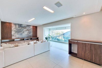 Apartamento, 3 quartos, 190 m² - Foto 1