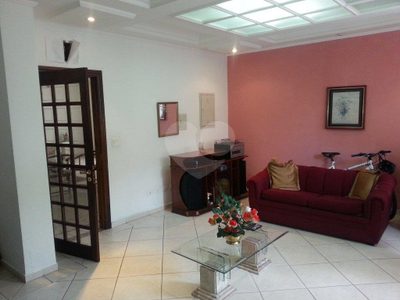 Sobrado, 4 quartos, 300 m² - Foto 1