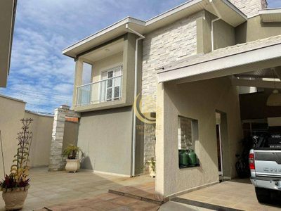 Sobrado, 4 quartos, 297 m² - Foto 1