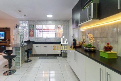Casa, 4 quartos, 240 m² - Foto 3