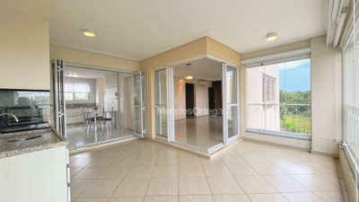 Apartamento, 3 quartos, 161 m² - Foto 1