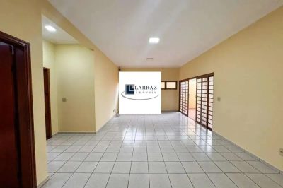 Casa, 4 quartos, 206 m² - Foto 1