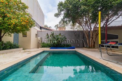 Casa, 3 quartos, 316 m² - Foto 2