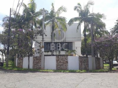 Sobrado, 4 quartos, 557 m² - Foto 1