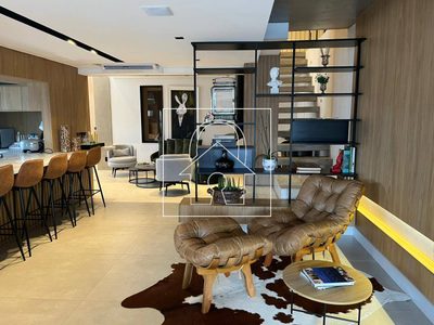 Cobertura, 3 quartos, 215 m² - Foto 1