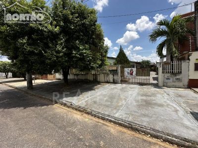 Casa, 6 quartos, 260 m² - Foto 1