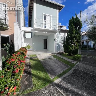 Casa, 4 quartos, 200 m² - Foto 1