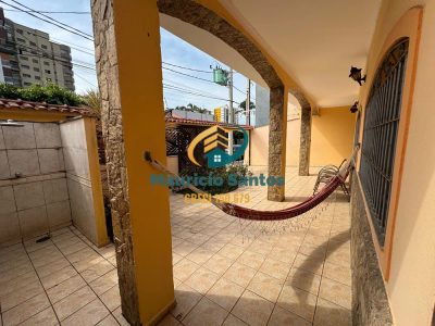 Casa, 5 quartos, 219 m² - Foto 1
