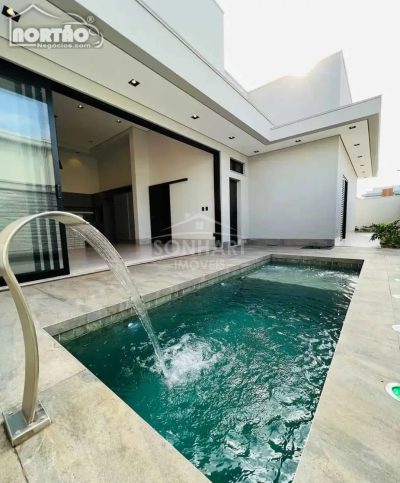 Casa, 1 quarto, 214 m² - Foto 2