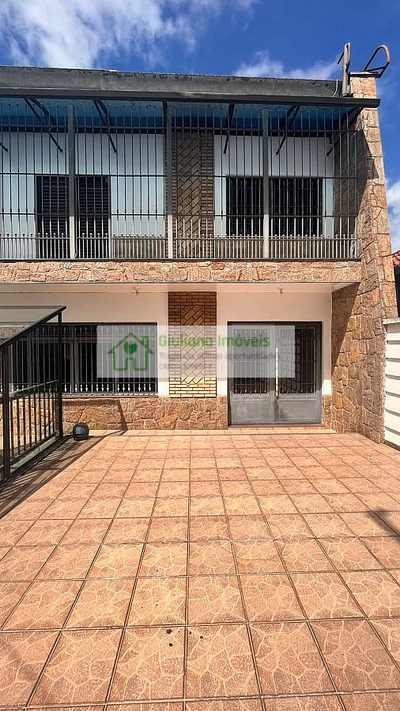 Casa, 3 quartos, 250 m² - Foto 1
