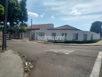 Casa, 3 quartos, 180 m² - Foto 1