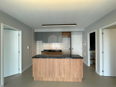 Apartamento, 2 quartos, 70 m² - Foto 2