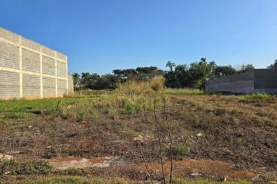 Loteamento e Condomínio, 300 m² - Foto 1