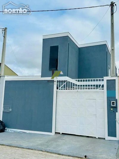 Casa, 4 quartos, 135 m² - Foto 1
