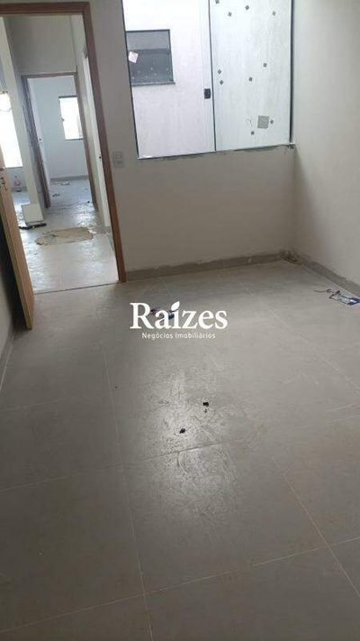 Casa, 2 quartos, 72 m² - Foto 1