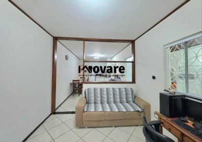 Casa, 3 quartos, 194 m² - Foto 1