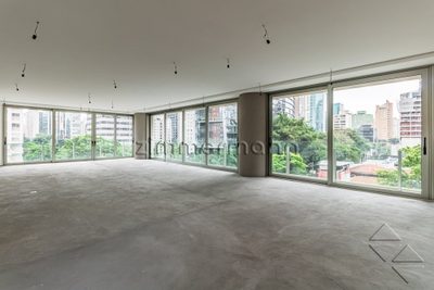 Apartamento, 3 quartos, 335 m² - Foto 1