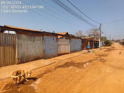Casa, 2 quartos, 250 m² - Foto 1