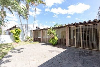 Casa, 3 quartos, 329 m² - Foto 2