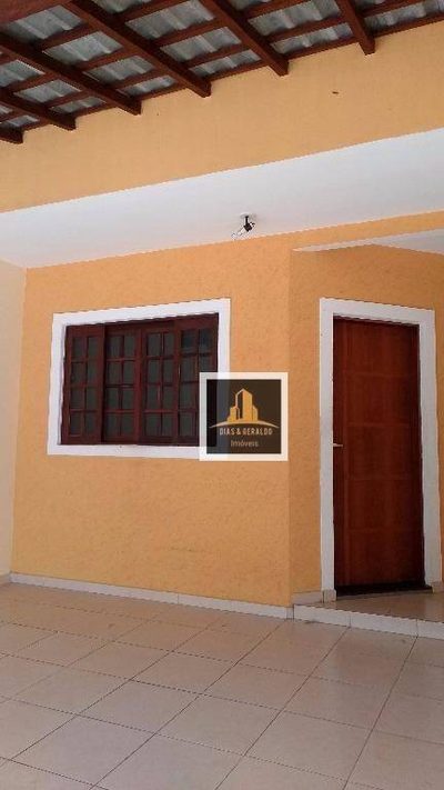 Sobrado, 3 quartos, 179 m² - Foto 1