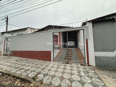 Casa, 3 quartos, 182 m² - Foto 1