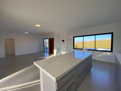 Casa, 3 quartos, 220 m² - Foto 1