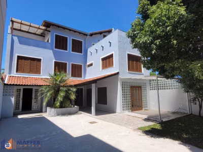 Casa, 3 quartos, 291 m² - Foto 1