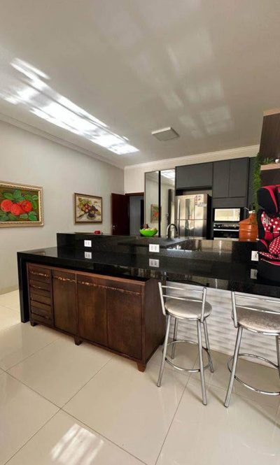 Casa, 3 quartos, 206 m² - Foto 4