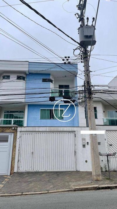 Sobrado, 3 quartos, 196 m² - Foto 1