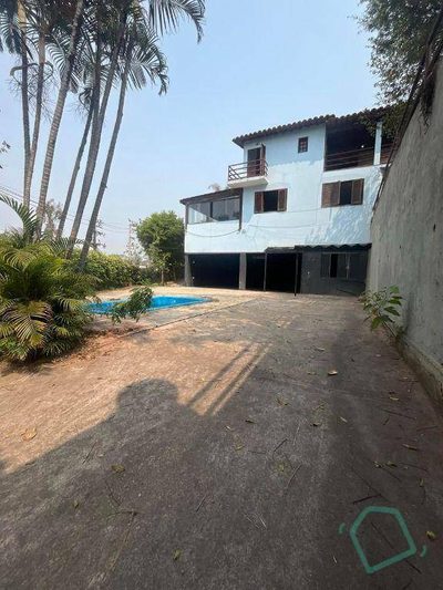 Casa, 6 quartos, 371 m² - Foto 1