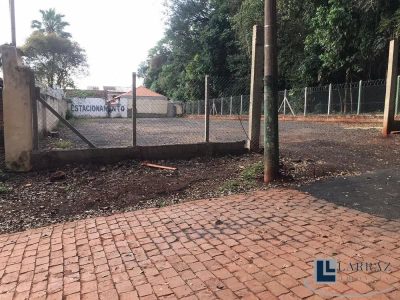 Loteamento e Condomínio, 810 m² - Foto 1