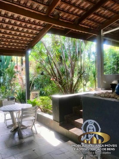 Casa, 3 quartos, 327 m² - Foto 1