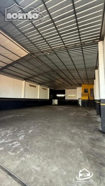 Casa, 1 quarto, 330 m² - Foto 2