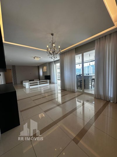 Apartamento, 3 quartos, 201 m² - Foto 1