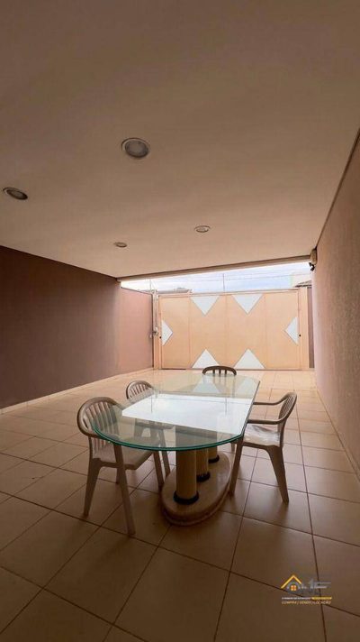 Casa, 5 quartos, 323 m² - Foto 3