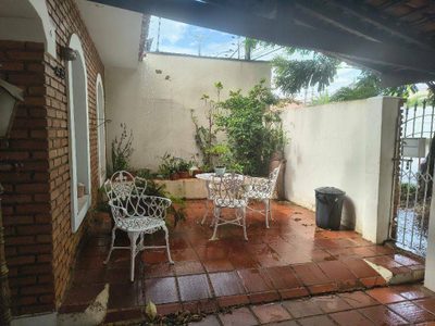 Casa, 3 quartos, 180 m² - Foto 1