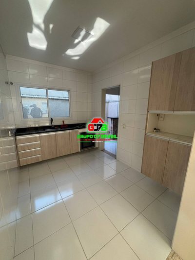 Casa, 3 quartos, 99 m² - Foto 1