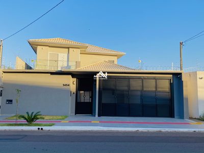 Sobrado, 4 quartos, 314 m² - Foto 1