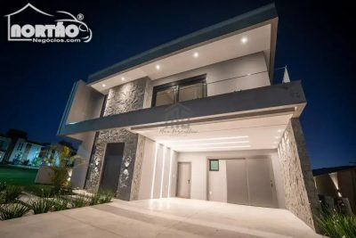 Casa, 5 quartos, 261 m² - Foto 2