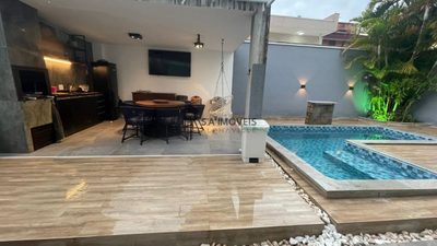 Casa, 4 quartos, 319 m² - Foto 1