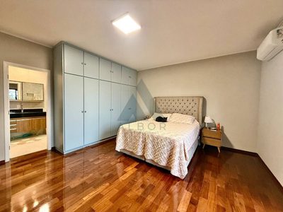 Casa, 3 quartos, 220 m² - Foto 1