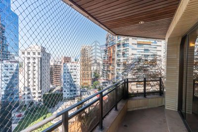 Apartamento, 3 quartos, 240 m² - Foto 2