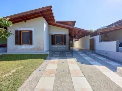 Casa, 4 quartos, 210 m² - Foto 1